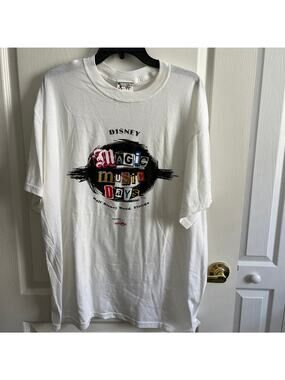Disney Magic Music Days T-Shirt XL White Walt Disney World Graphic Tee Vintage